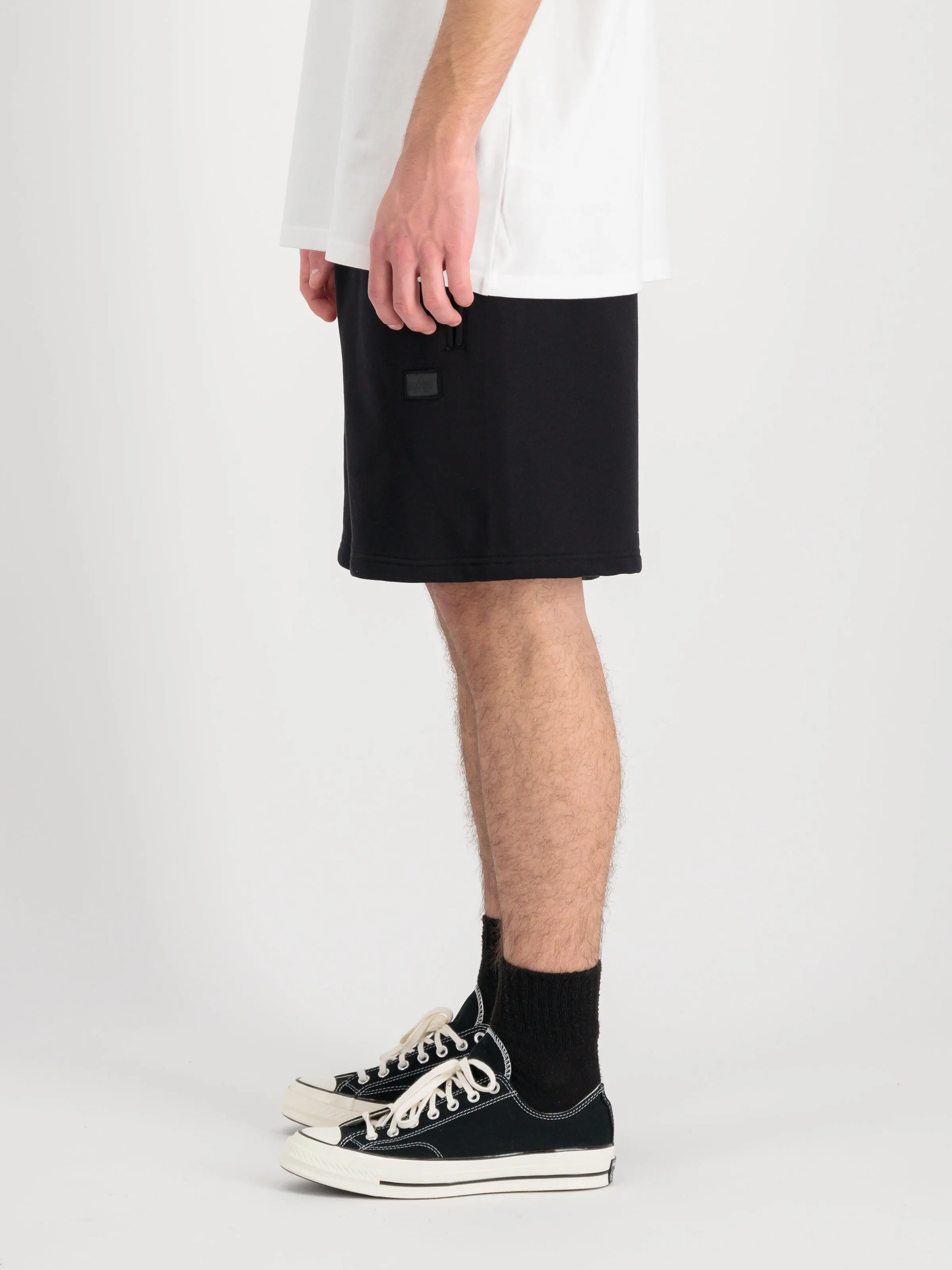 ALPHA ESSENTIAL RELAXED SHORT