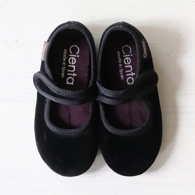 Cienta Velvet Ballerina - Black