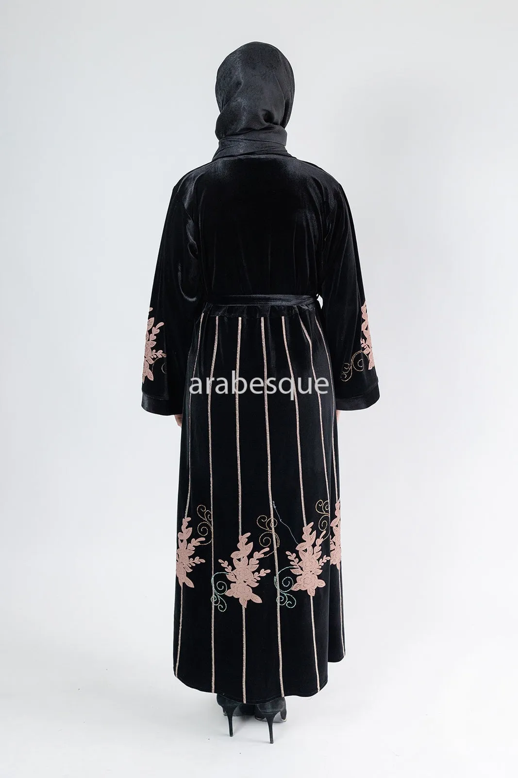 Hamsa Velvet Abaya