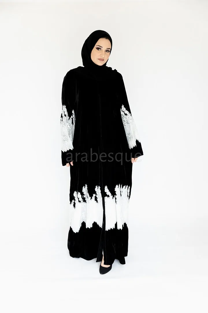 Elegant Hanan Velvet Abaya: Luxurious Full-Length Coverage