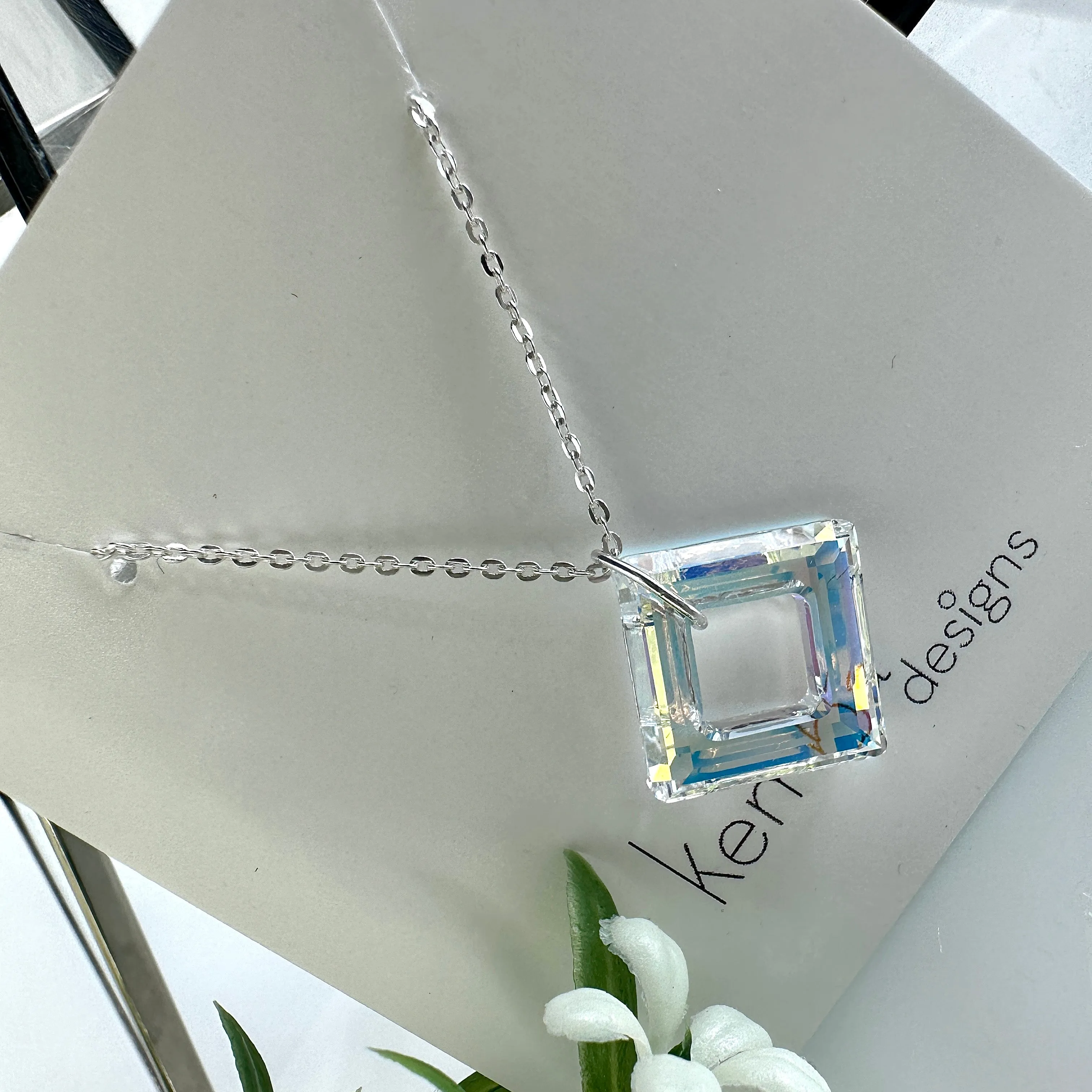 "Bright Square" Necklace (Iridescent)