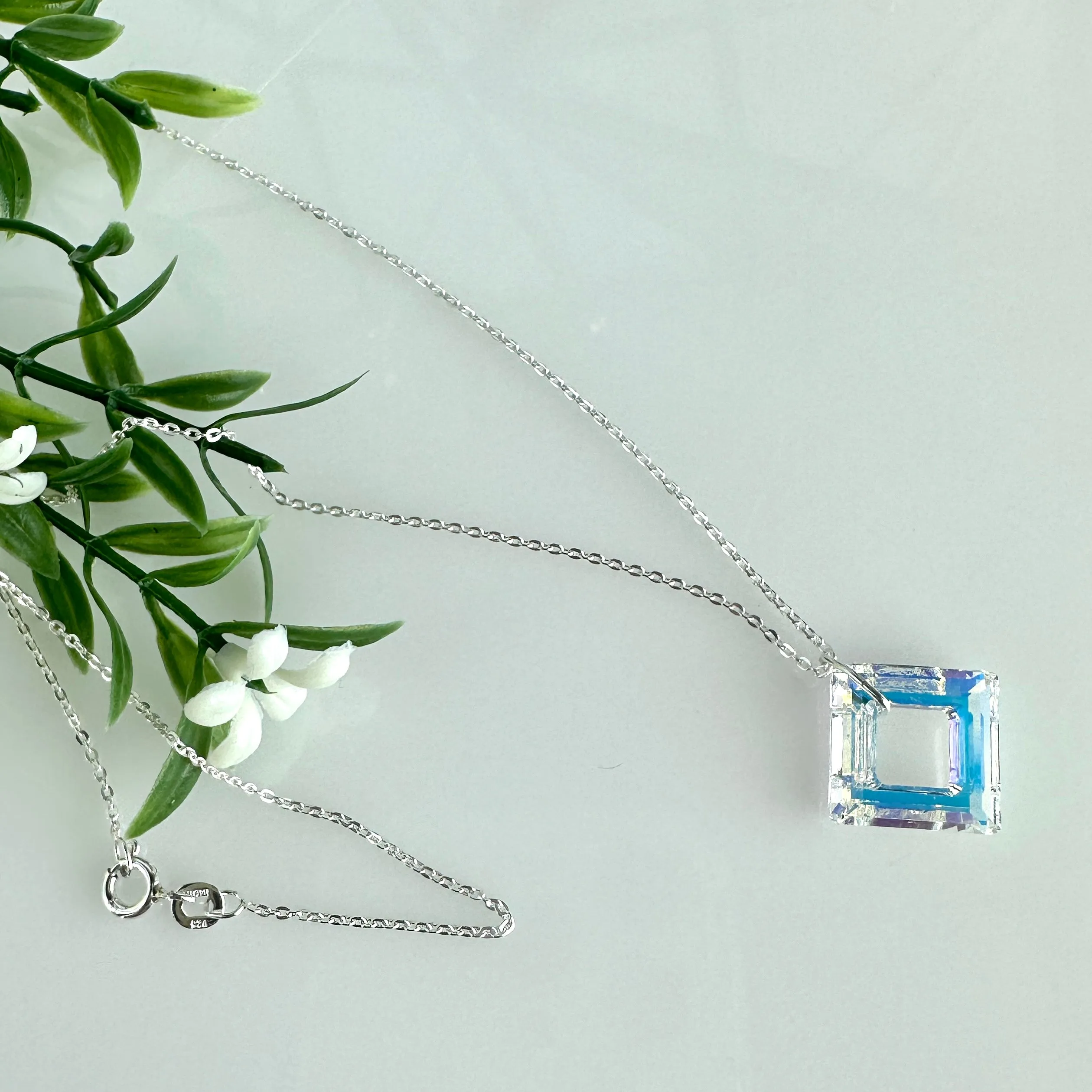 "Bright Square" Necklace (Iridescent)