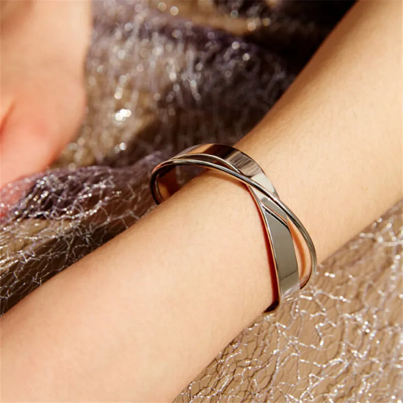 Slick & Sleek Cuff