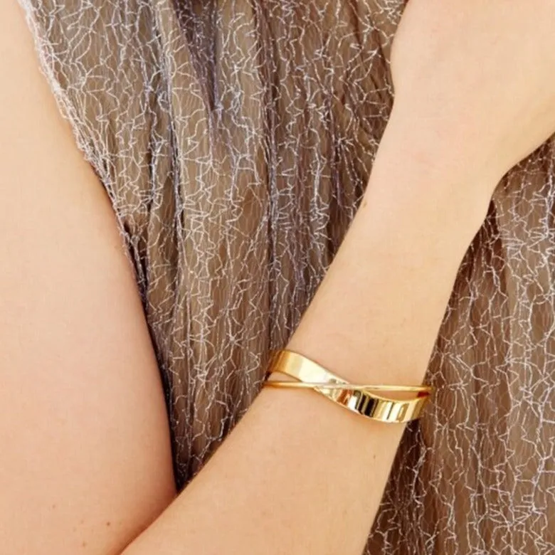 Slick & Sleek Cuff